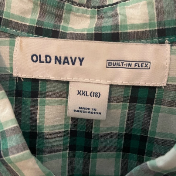 Old navy checkered button down shirt. Short sleeve size 18 xxl - Picture 3 of 4